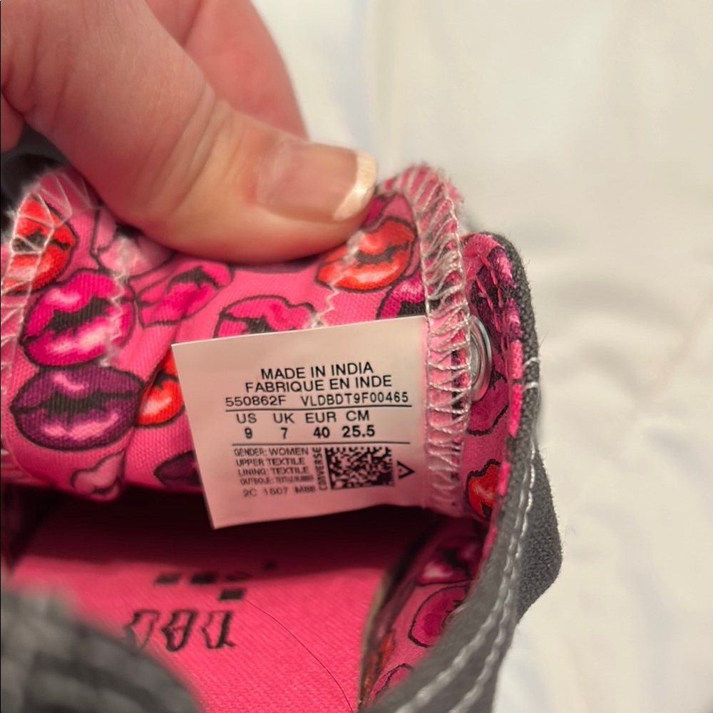 Converse Women’s Gray and Pink Sneakers - Picture 2 of 8